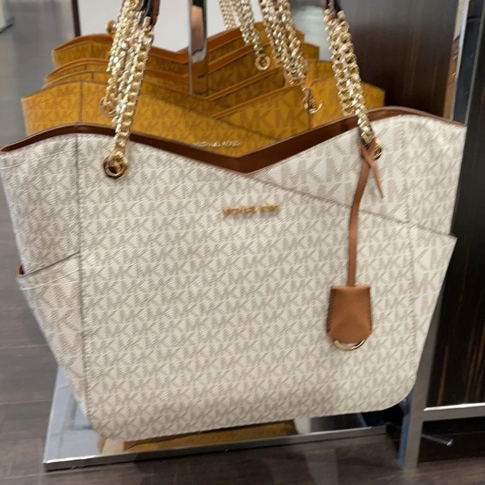 MICHAEL KORS LARGE X CHAIN LOGO SHOULDER BAG
